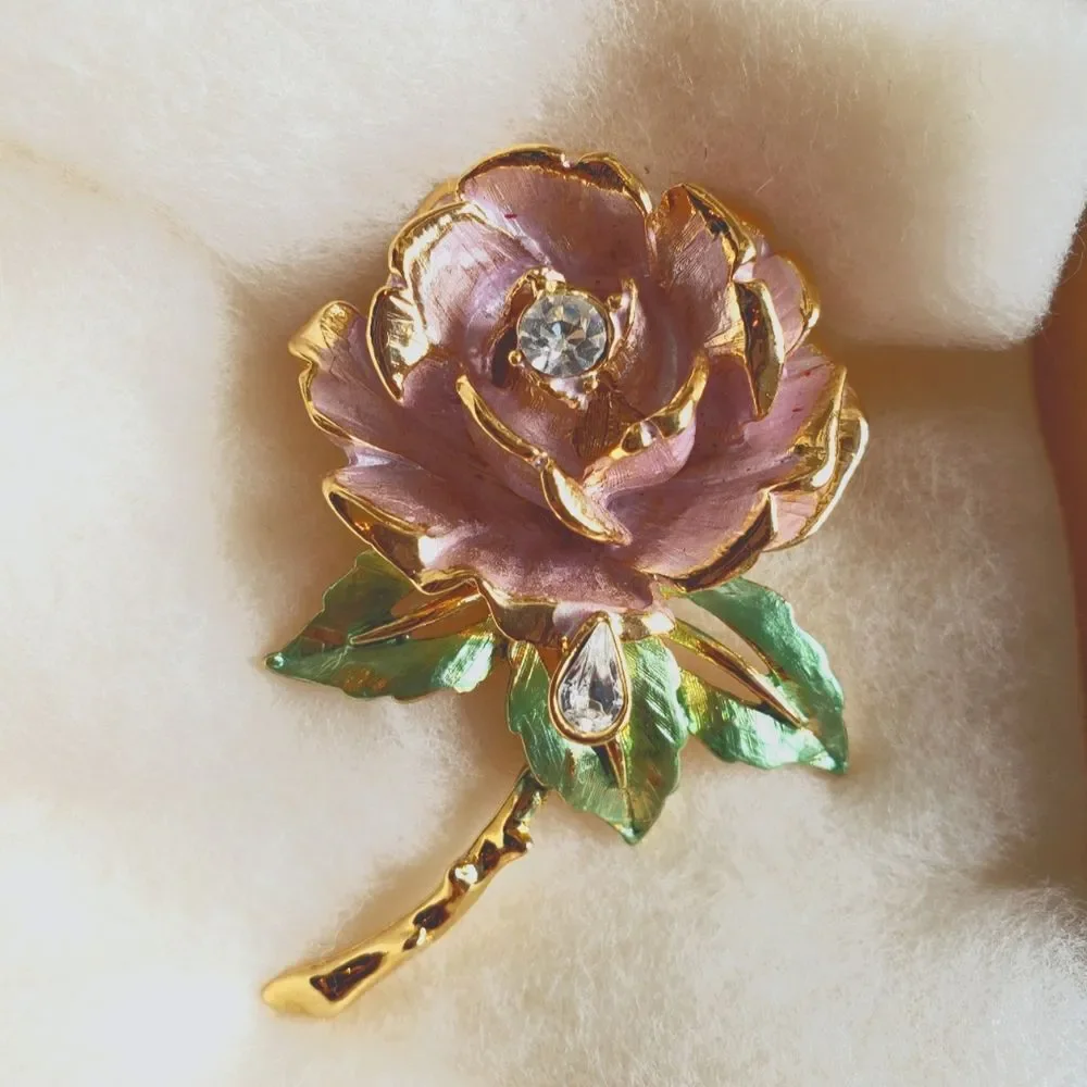 1997 Vintage England Rose Flower Brooch with rhinstones